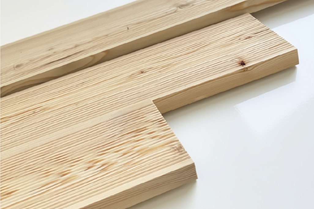 Szibériai vörösfenyő teraszburkolat mikrobordázott- 24x143x4000mm - B minőség